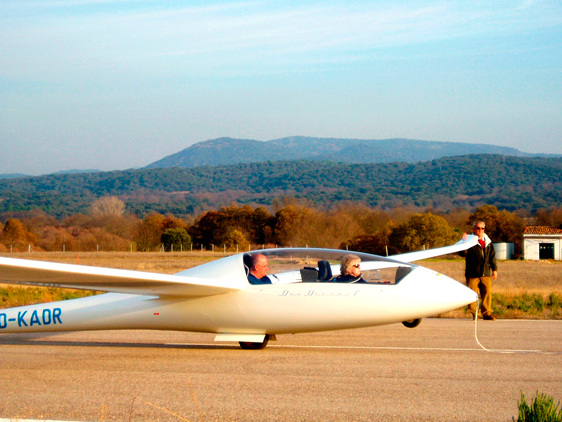 imagen avión en tierra